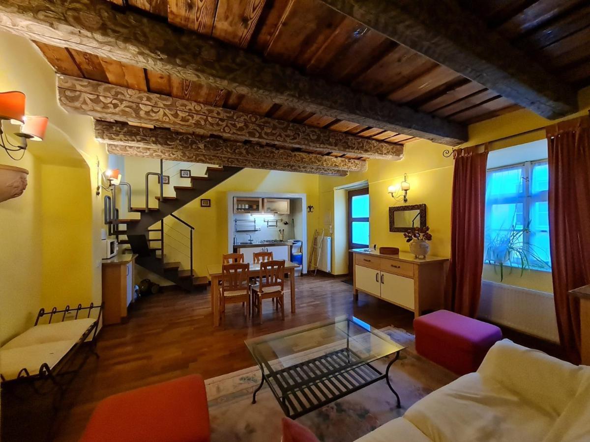 Magic Central Attic Apartment Praga Zewnętrze zdjęcie